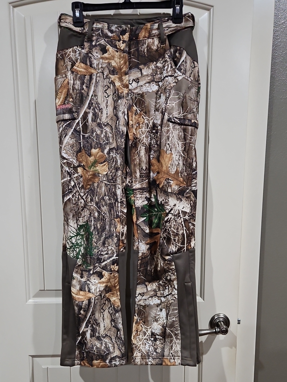 Magellan Outdoors Women's Realtree-Style Camo Cargo Pants - Brown/Green, S